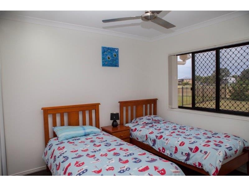 6 Fulmar Court, Burrum Heads QLD 4659