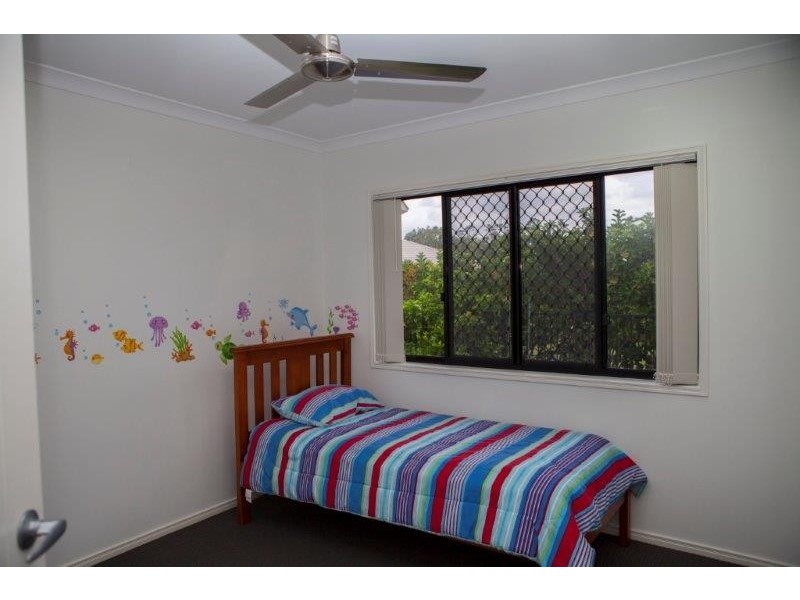 6 Fulmar Court, Burrum Heads QLD 4659