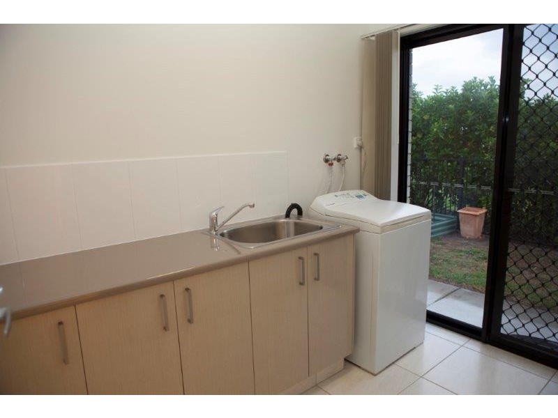 6 Fulmar Court, Burrum Heads QLD 4659