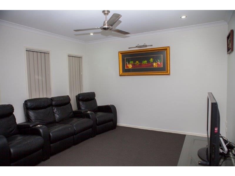 6 Fulmar Court, Burrum Heads QLD 4659