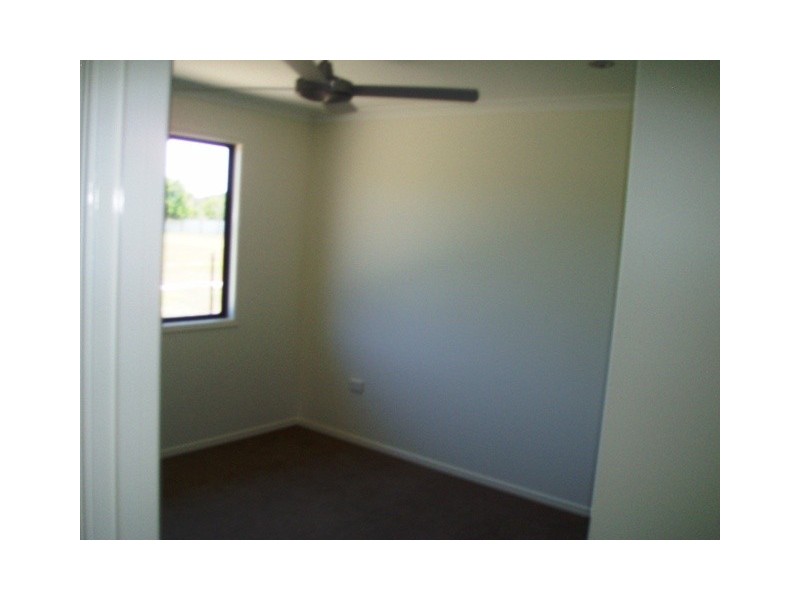 5 Noeme St, Burrum Heads QLD 4659