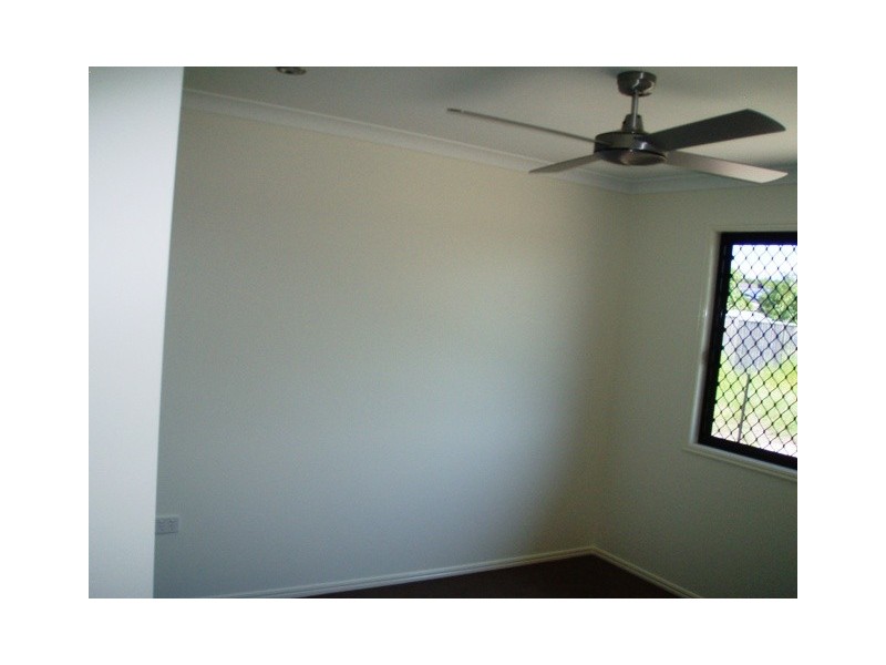 5 Noeme St, Burrum Heads QLD 4659
