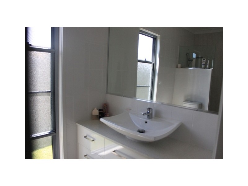 23 Bryan Court, Burrum Heads QLD 4659