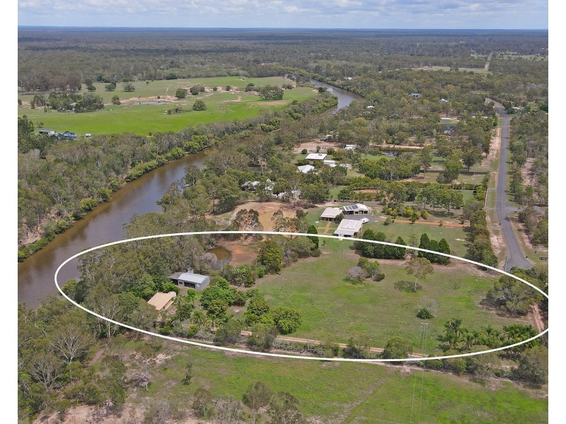 2 South Heath Road, Burrum River QLD 4659