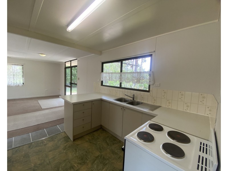 2 South Heath Road, Burrum River QLD 4659