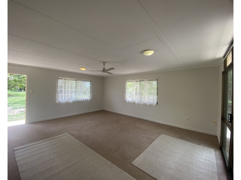 2 South Heath Road, Burrum River QLD 4659