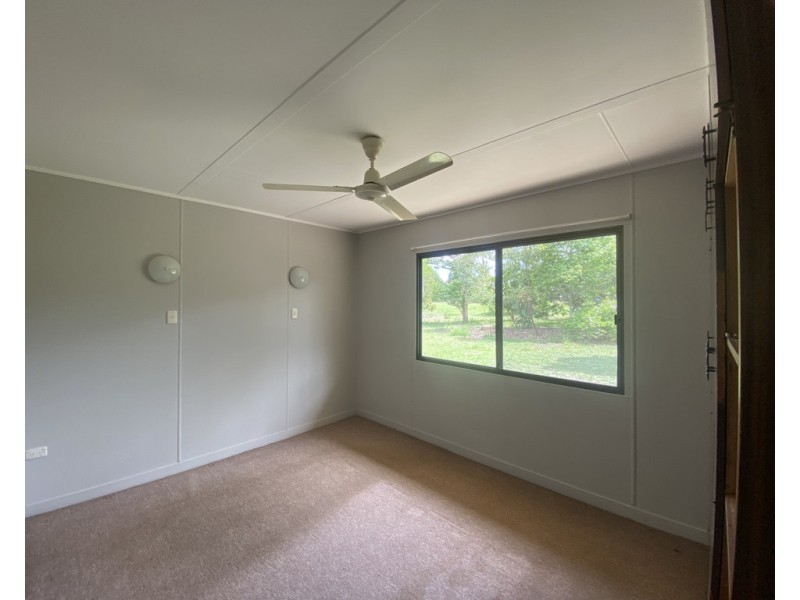 2 South Heath Road, Burrum River QLD 4659