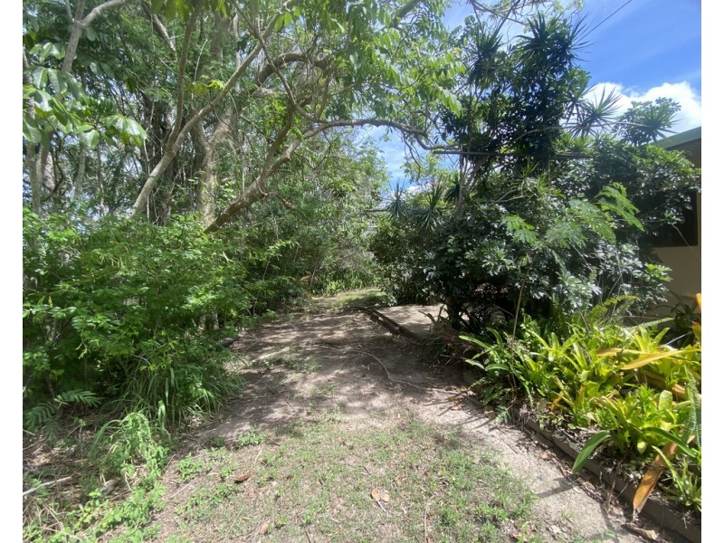 2 South Heath Road, Burrum River QLD 4659