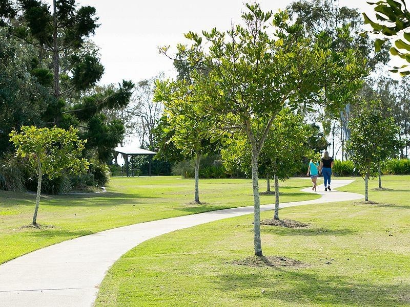 38 Sirenia Drive, Burrum Heads QLD 4659