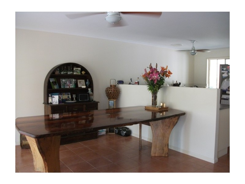 18 Island Close, Pacific Haven QLD 4659