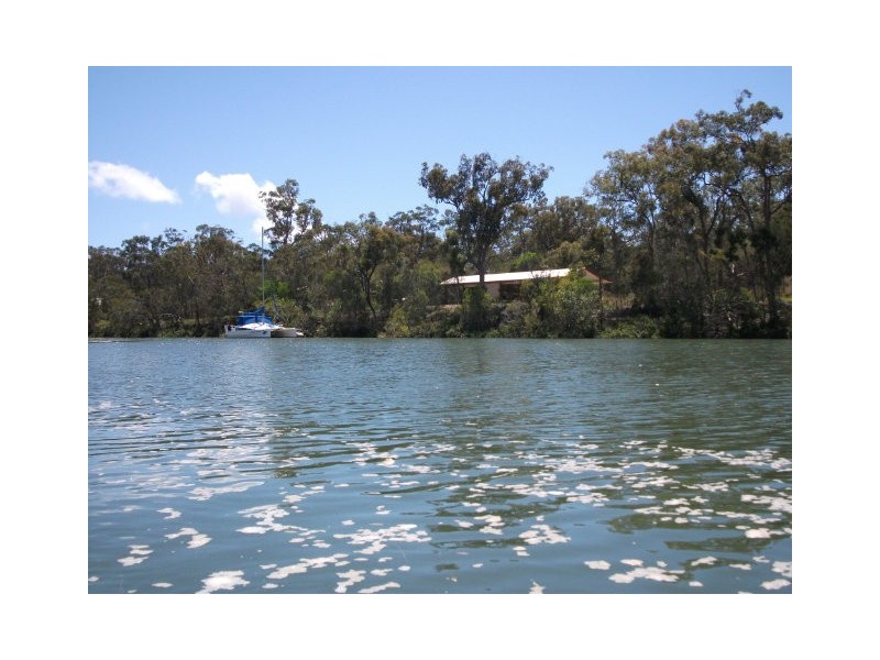 18 Island Close, Pacific Haven QLD 4659