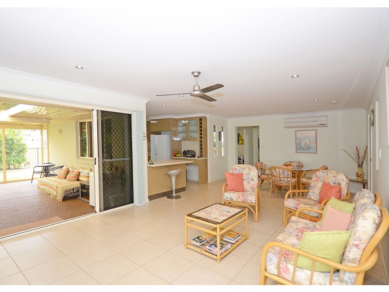 32 Traviston Way, Burrum Heads QLD 4659