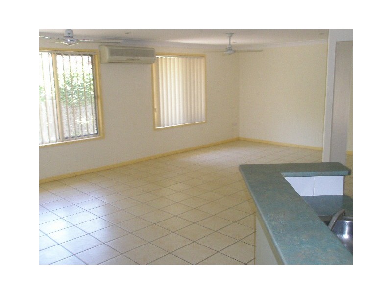 28 Beach Drive, Burrum Heads QLD 4659