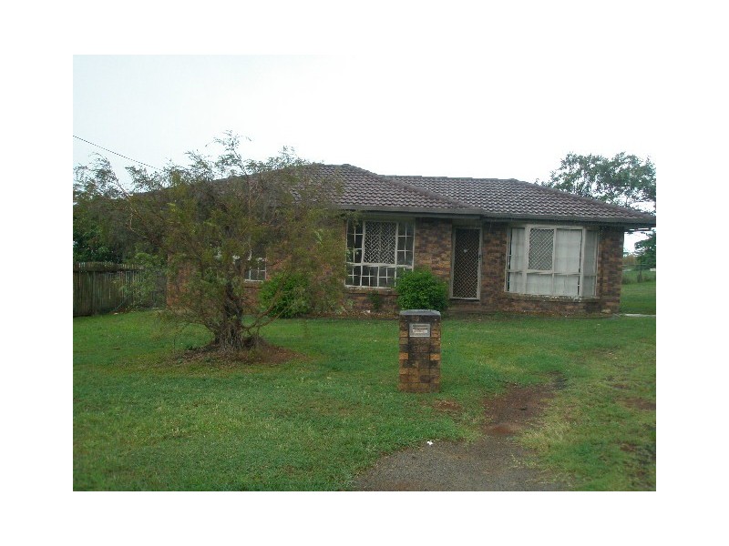 10 Crawford Street, Dundowran QLD 4655