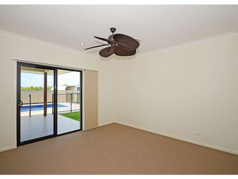 6 Noeme Street, Burrum Heads QLD 4659