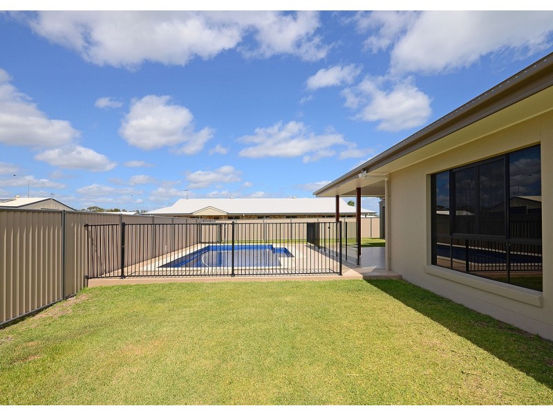 6 Noeme Street, Burrum Heads QLD 4659