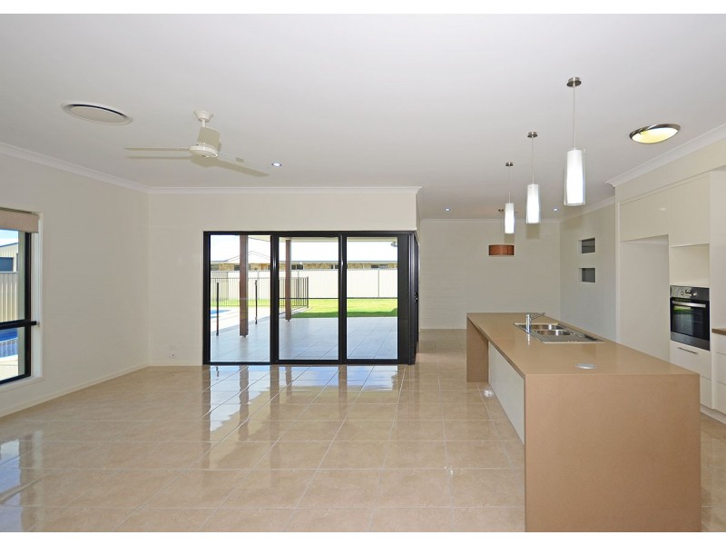 6 Noeme Street, Burrum Heads QLD 4659