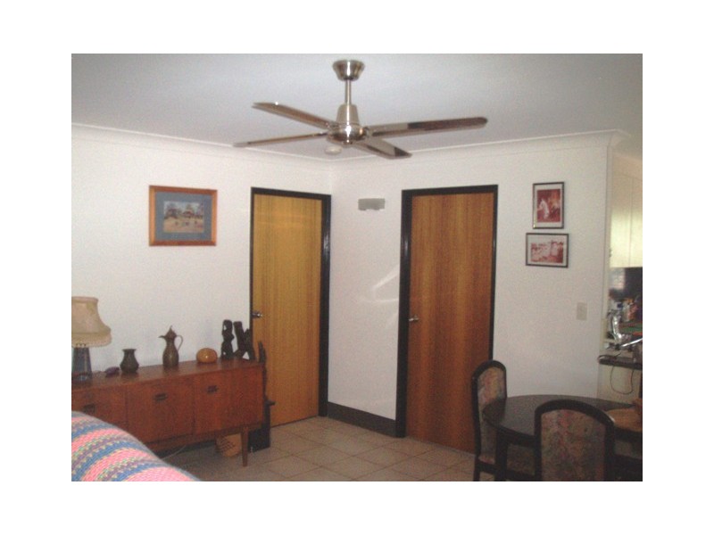 8 Lakes Bvd, Burrum Heads QLD 4659