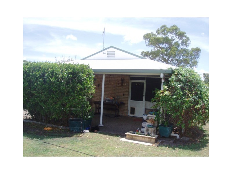 8 Lakes Bvd, Burrum Heads QLD 4659
