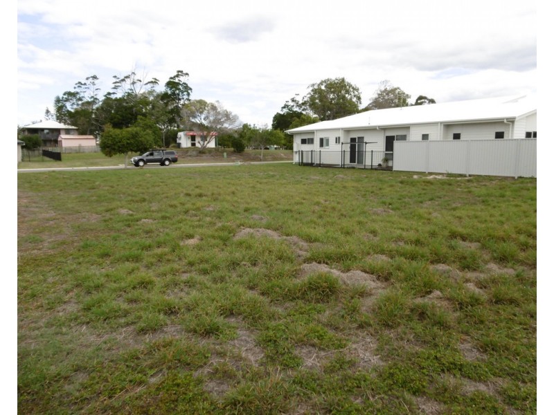 4 Barramundi Drive, Burrum Heads QLD 4659