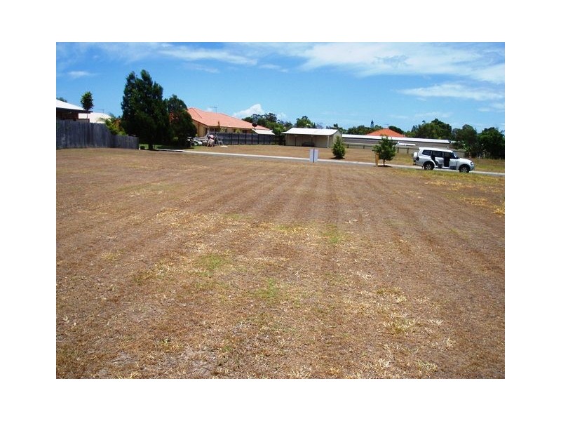 30 Lucas Dr, Burrum Heads QLD 4659
