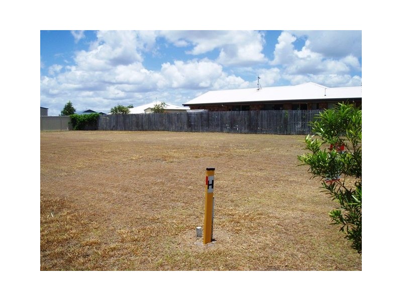 30 Lucas Dr, Burrum Heads QLD 4659