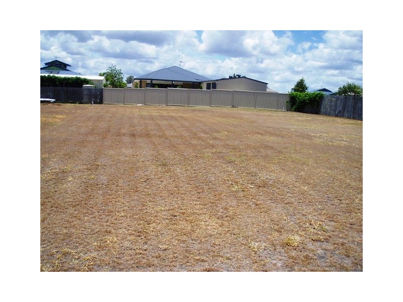 30 Lucas Dr, Burrum Heads QLD 4659