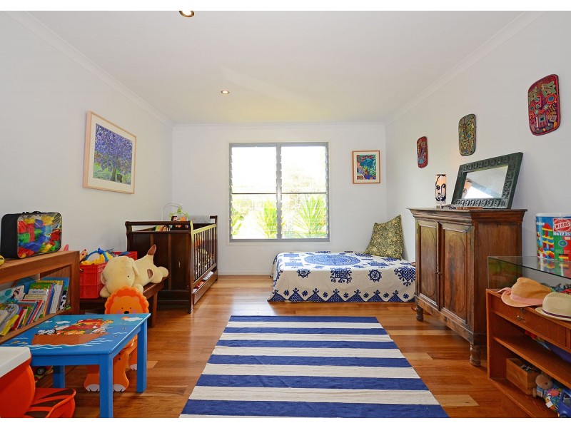 40 Dreamtime Ave, Burrum Heads QLD 4659