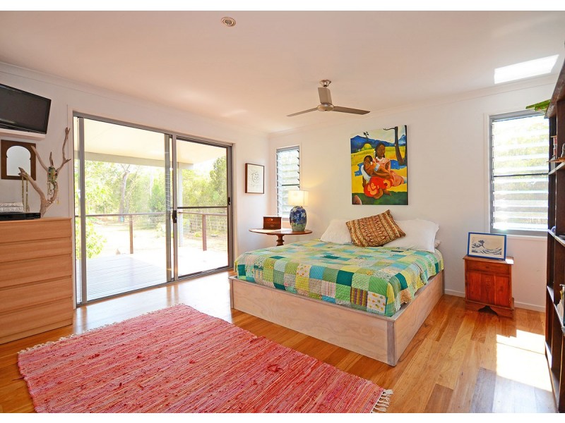 40 Dreamtime Ave, Burrum Heads QLD 4659