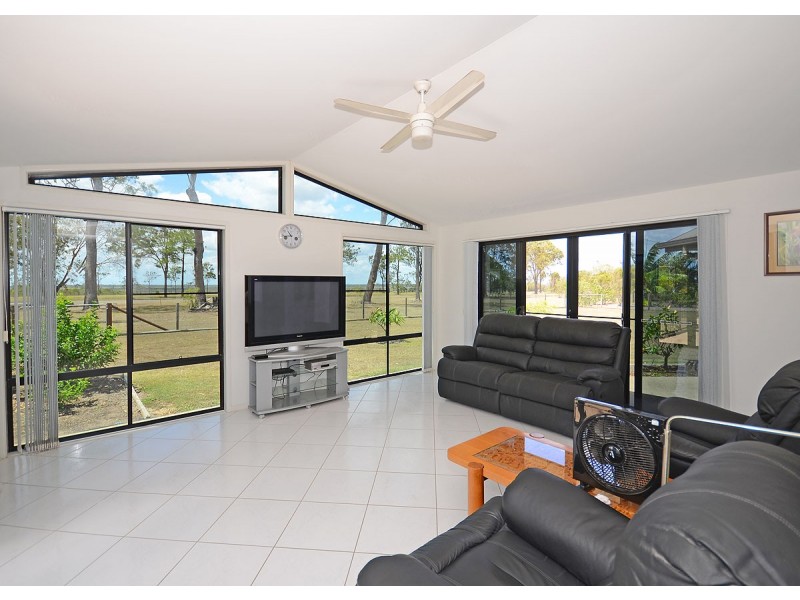 13 Jarrah Court, Burrum Heads QLD 4659