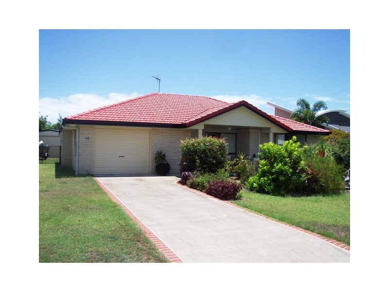 45 Lucas Dve, Burrum Heads QLD 4659