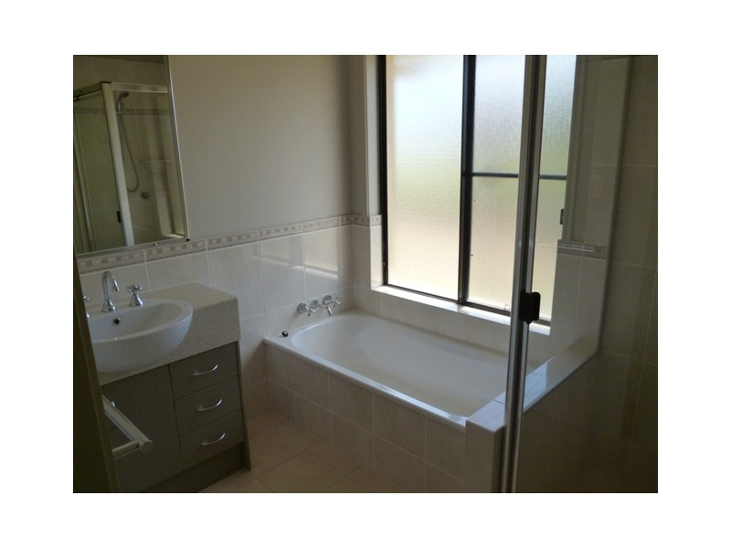 10 Jarrah Court, Burrum Heads QLD 4659