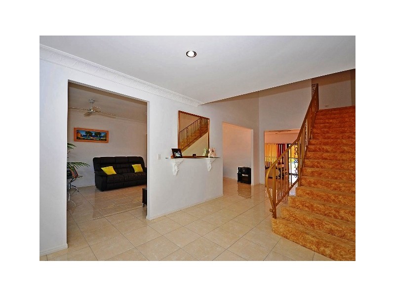 7 Coral Avenue, Pacific Haven QLD 4659