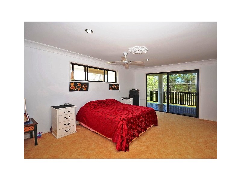 7 Coral Avenue, Pacific Haven QLD 4659