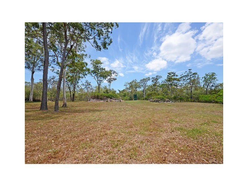 7 Coral Avenue, Pacific Haven QLD 4659