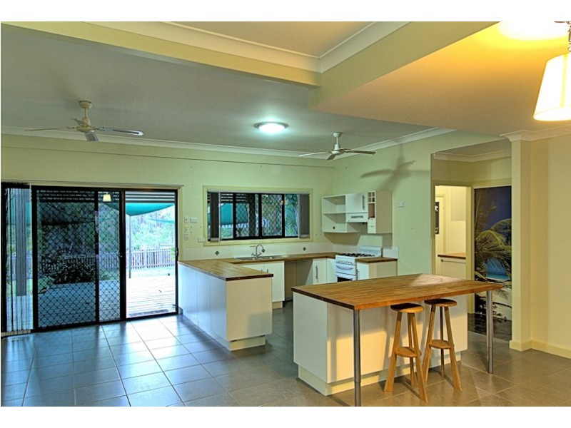 5-7 Rosslyn Dve, Burrum Heads QLD 4659