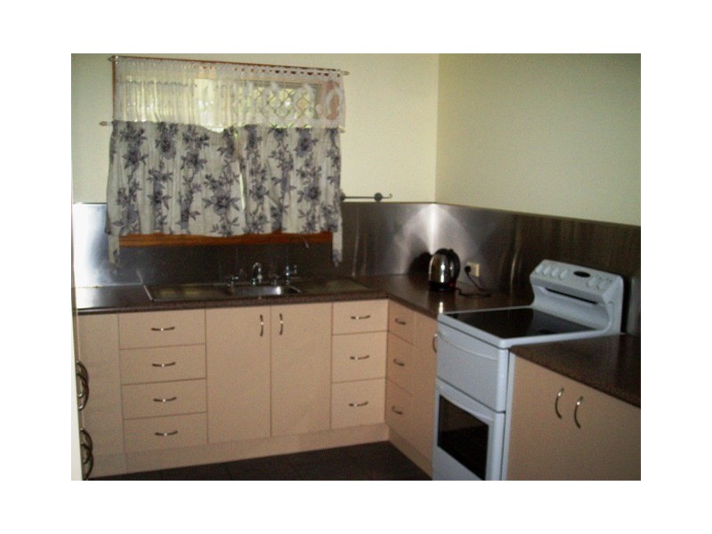 39 Raintree Ave, Burrum Heads QLD 4659