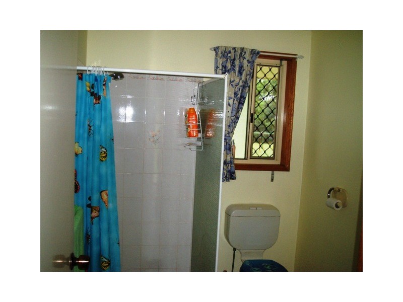 39 Raintree Ave, Burrum Heads QLD 4659