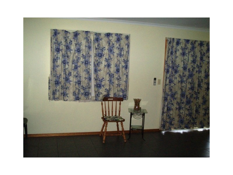 39 Raintree Ave, Burrum Heads QLD 4659