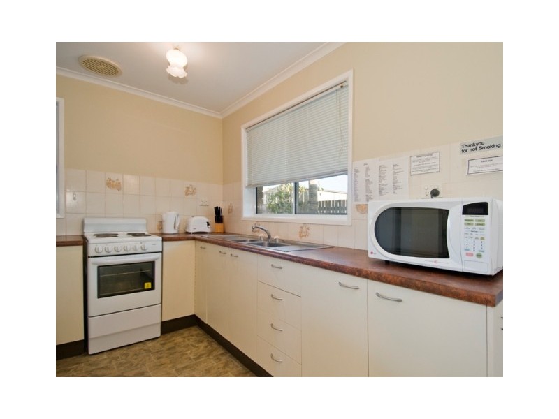 37 Beach Drive, Burrum Heads QLD 4659