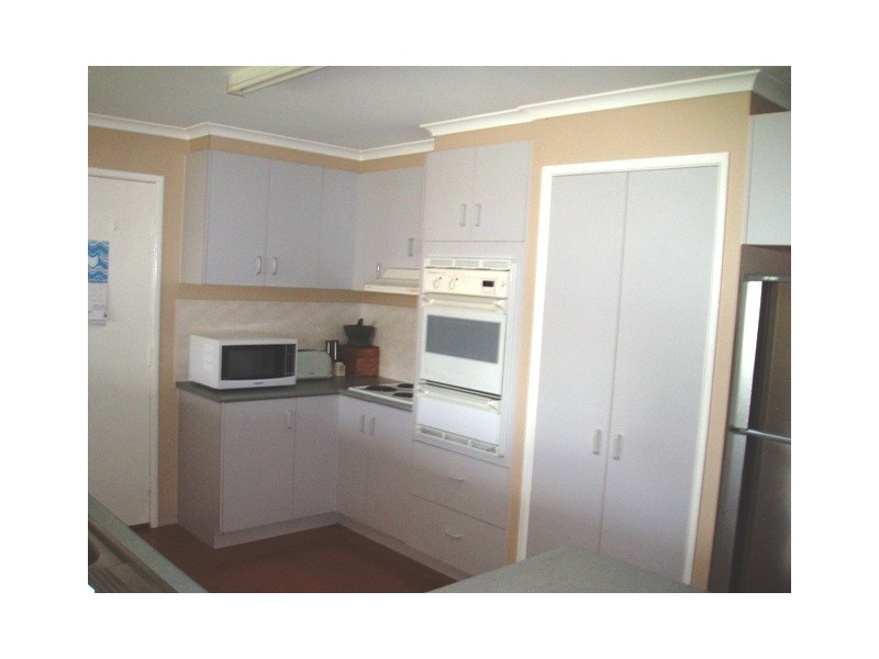 17 Hoffman Street, Burrum Heads QLD 4659