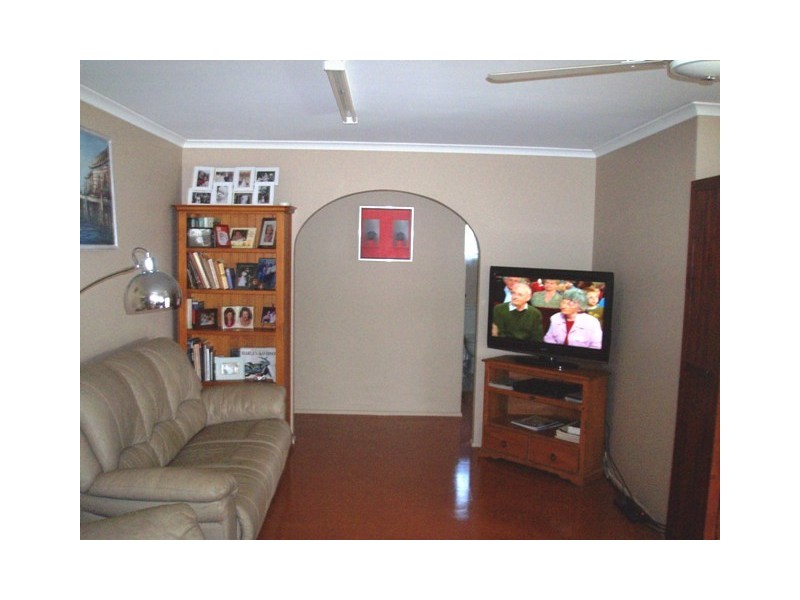 17 Hoffman Street, Burrum Heads QLD 4659