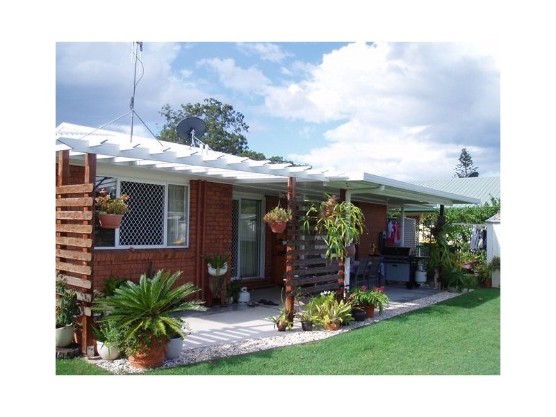 17 Hoffman Street, Burrum Heads QLD 4659