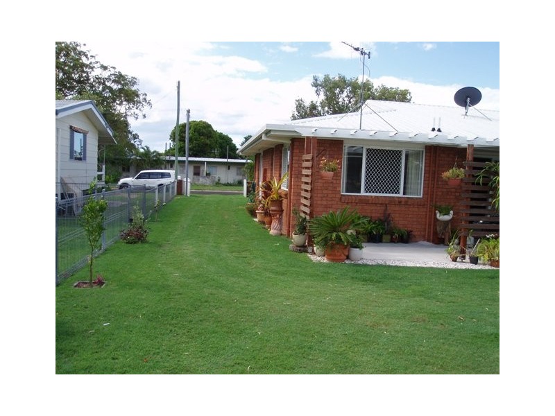 17 Hoffman Street, Burrum Heads QLD 4659
