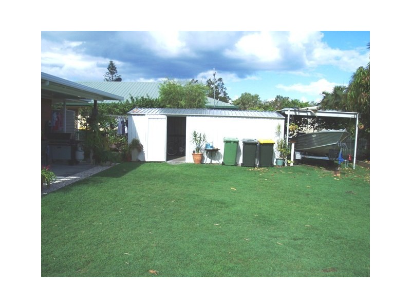 17 Hoffman Street, Burrum Heads QLD 4659