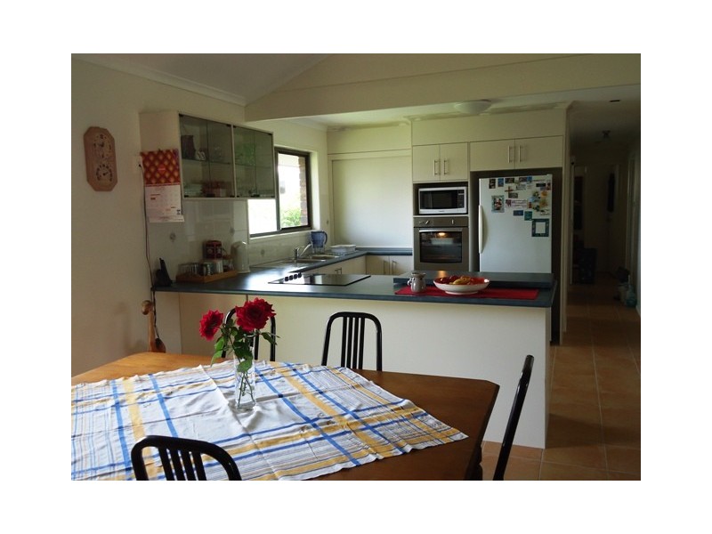 2 Lakes Bvd, Burrum Heads QLD 4659