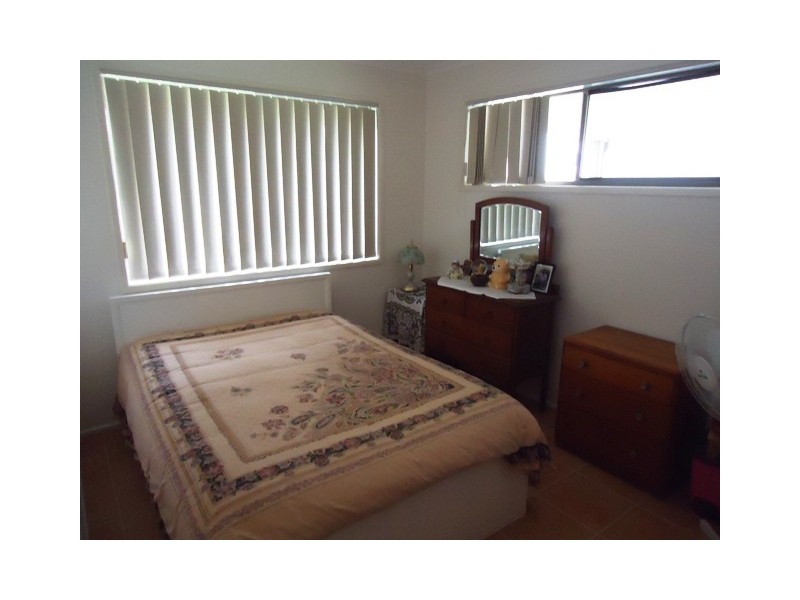 2 Lakes Bvd, Burrum Heads QLD 4659