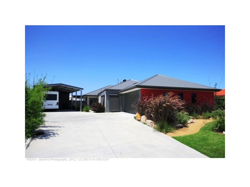 17 Louise Dve, Burrum Heads QLD 4659