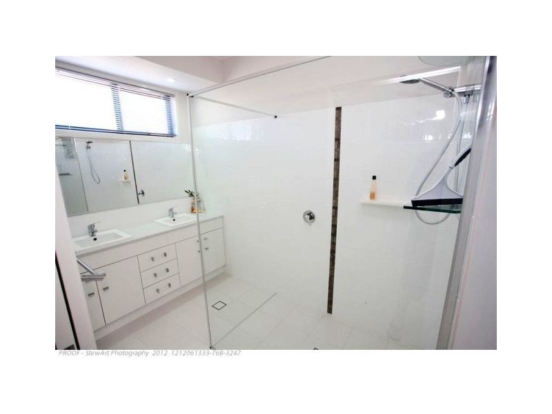 17 Louise Dve, Burrum Heads QLD 4659