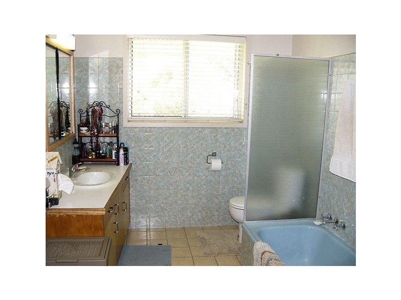 41 Ross Street, Burrum Heads QLD 4659